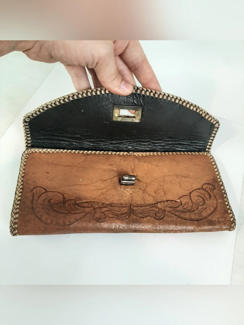 🛍Vintage Hand Tooled Leather Whipstitch Western Tri Fold Floral Wallet TurnLock